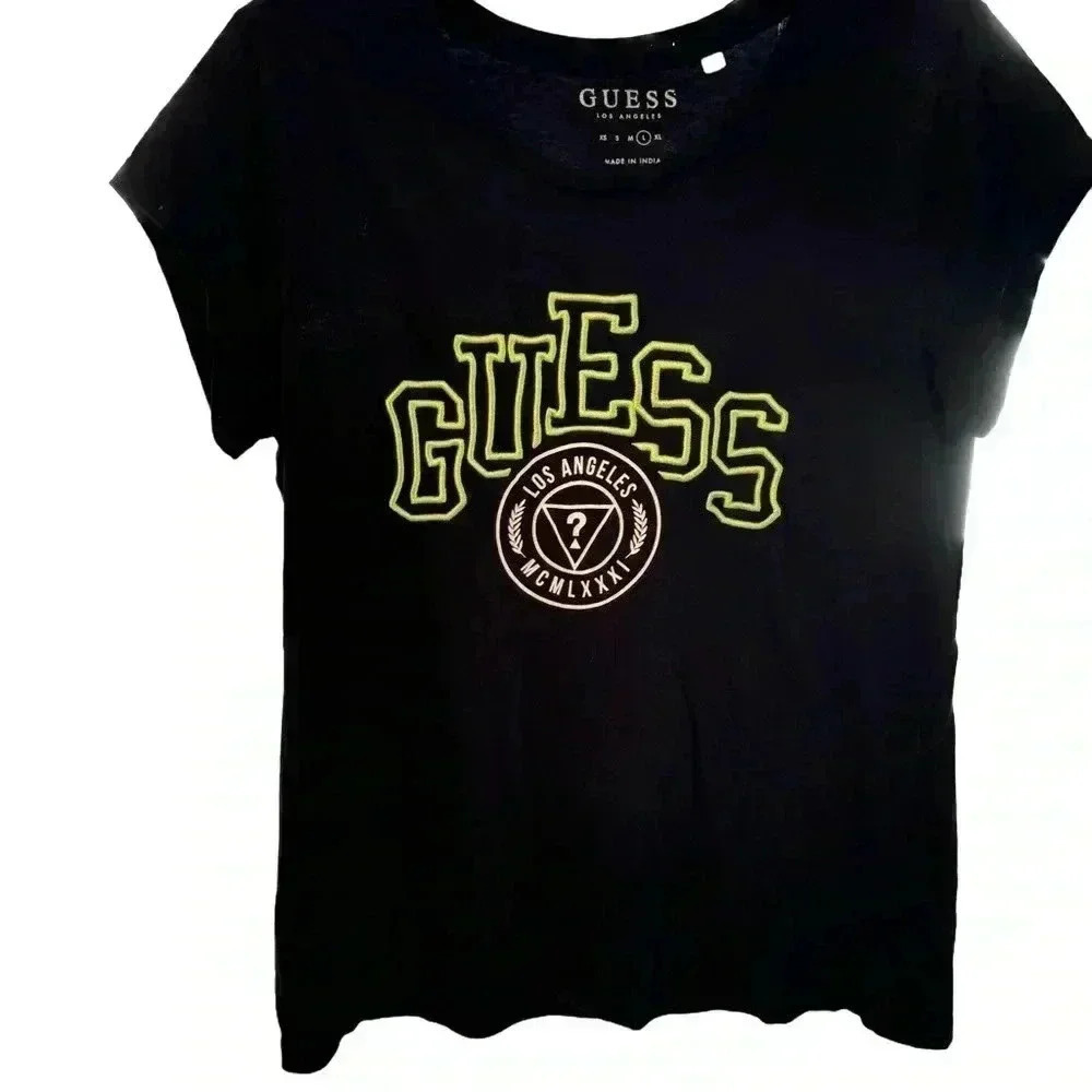 GUESS Los Angeles Women’s Short Sleeve T-Shirt Sz LARGE Black w/Green Logo NWOT
